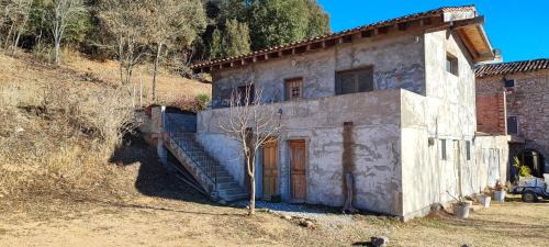 Olot Apartment | Caseta a masia Les Corominotes