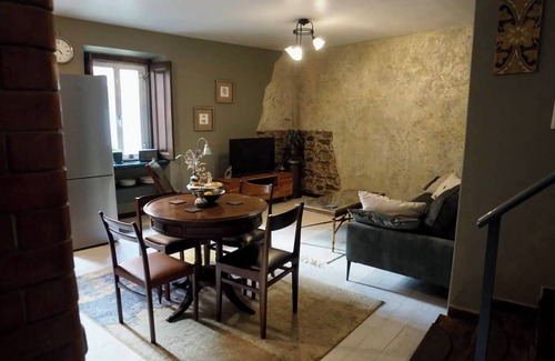 Sintra Villa | Casinha das Vinhas in Sintra's Old Town