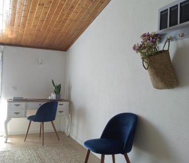 Charneca de Caparica e Sobreda House | Casinha do Chico