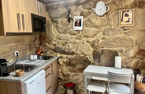 Montalegre House | Casinhas da Capela