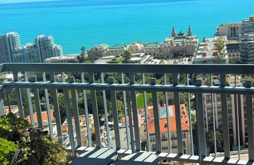 Casino - Boulingrins Apartment | Casino Square Apartment with F1-view