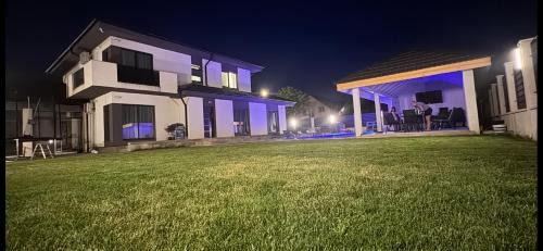 Sinmartin House | Casira Guesthouse