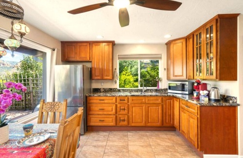 Uptown Sedona Apartment | Casita · Actual Views~ALL photos taken ON property!