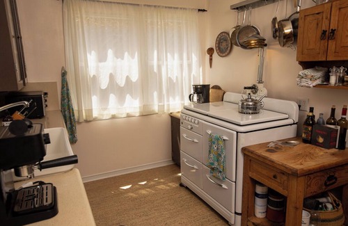 Belmont Shore House | Casita de las Brisas - Steps to the beach, the bay and Second Street