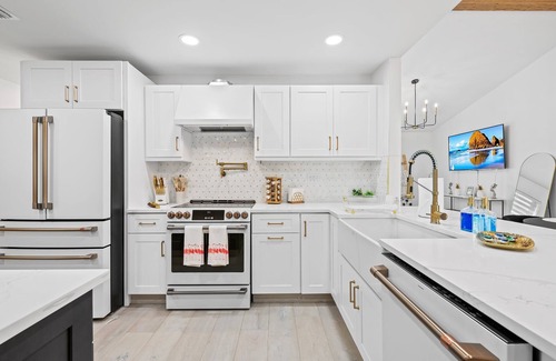 Delray Beach House | Casita Delray Oasis: 4BR with Pool, BBQ, Firepit, Pool Table