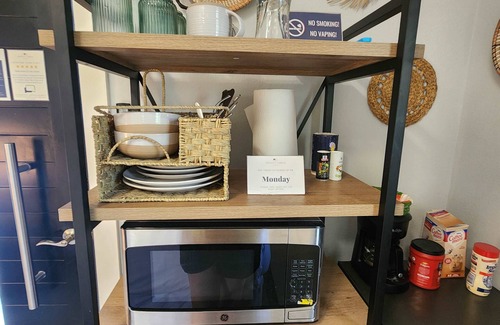 Northwest Los Angeles Heights Apartment | Casita -Mins to Downtown! Serene at Santa Monica