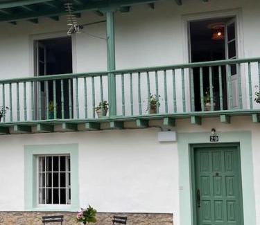 San Vicente de la Barquera House | Casona a 1km de la playa de Gerra