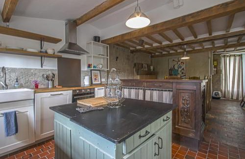 Formigny House | CASSANDRE'S HOUSE garden & parking