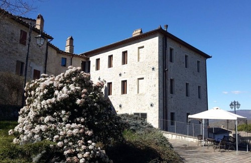 Izzalini Apartment | Castello Izzalini Todi Resort "Apt 2"