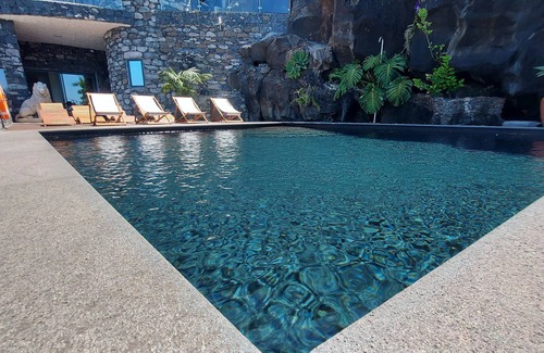 Tabua Apartment | Castelo do Mar - Superior XXL Suite C1 With Pool