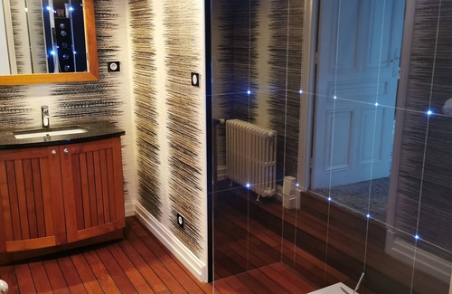 Nielles-les-Blequin Other | Castle and outbuildings, 19 bedrooms, 11 bathrooms, sleeps 35