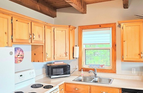 Prince County Cottage | Castle Black A charming ocean view 3-bedroom cottage in Kildare PEI