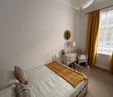 Dalavich Apartment | Castle Brae Apartment