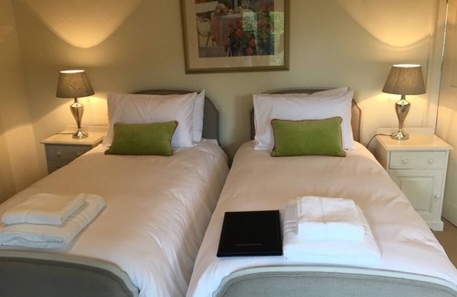 Medbourne Bed & Breakfast | Castle Farm House B&B