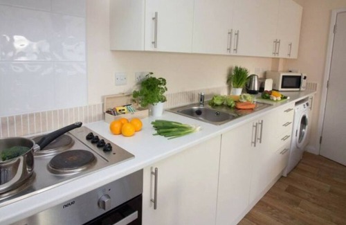 Southampton City Centre Apartment | Castle Point 6 Apartment - Premier Lodge
