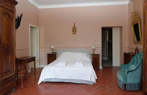 Meze Other | Castle, Pool & Park, 15 km from beaches & Sète