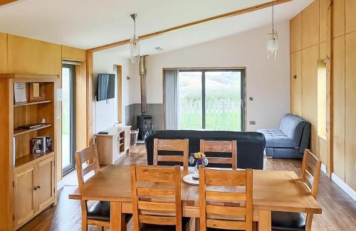 Llanddewi Ystradenny Resort | Castle Pren Lodges