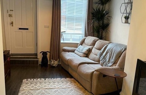 Lincoln House | Castle Square Cottage