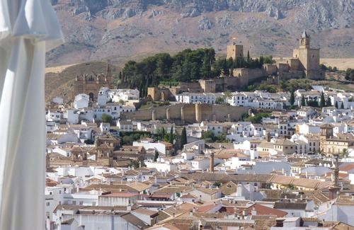 Antequera House | 'Castle View' Charming Spanish Townhouse with private plunge pool. Free WIFI.