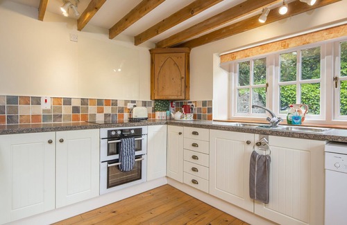 Carew Newton Cottage | Castle View, Holiday Cottage Carew Newton, Sleeps 4, 2 bedrooms, bathrooms