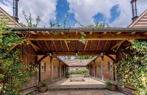 Sedlescombe House | Castlemans Stables East