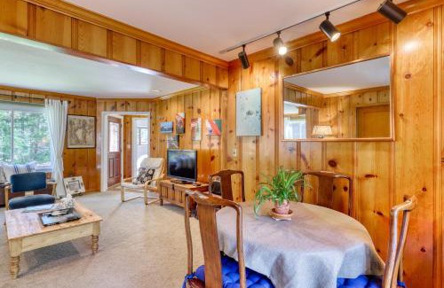 Tahoe Vista House | Casual and Cute Cabin Near the Lake