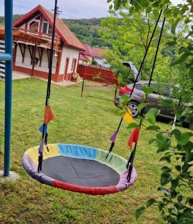 Golesti House | CasutaDeVacanta strada Fantanii 21 Aldesti