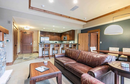 Truckee Condo | Catamount Lodge 201B