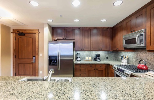 Truckee Condo | Catamount Lodge 201B
