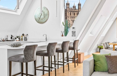 Exeter Apartment | Cathedral Penthouse - Opulent, Cathedral, Rooftop