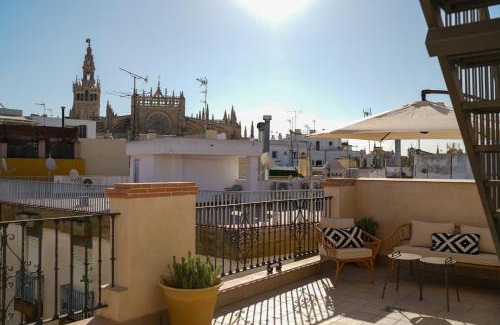 El Arenal Apartment | Cathedral Sevilla Views