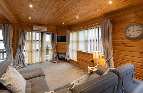 Ely Cabin | Cathedral View 4 - Luxury Lodge with Hot Tub