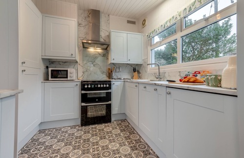Mawgan House | Catkins - Two Bedroom House, Sleeps 4