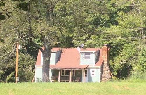 Delhi House | CATSKILL MOUNTAIN HIDEAWAY. Enjoy a retreat in this tranquil setting.