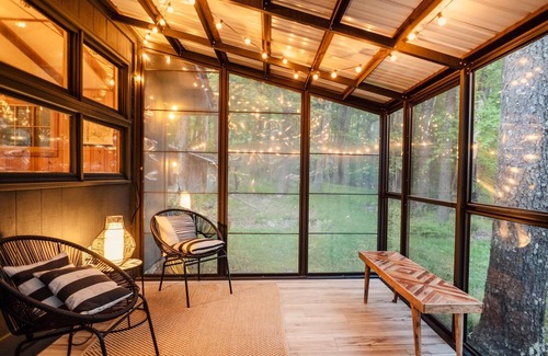 Town of Denning Cabin | Catskill Retreat: Cozy Cabin with Cedar Hot Tub & Pet-Friendly