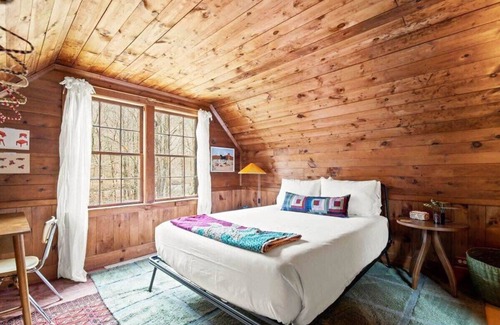 Town of Broome Cabin | Catskills Cabin by River with Fire Pit
