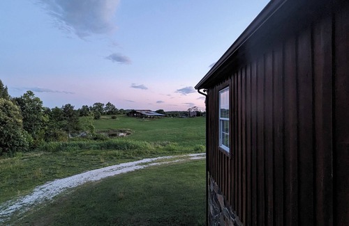 Nelson Cottage | Cattle farm getaway in Virginia's best wine & beer country! Fiber Optic Wi-Fi!