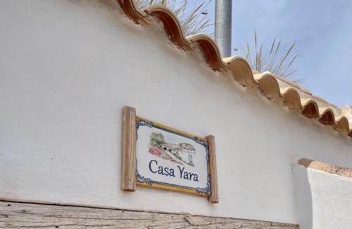 Cullar House | Cave Houses Ed, Yara and Nadieh with PRM facilities