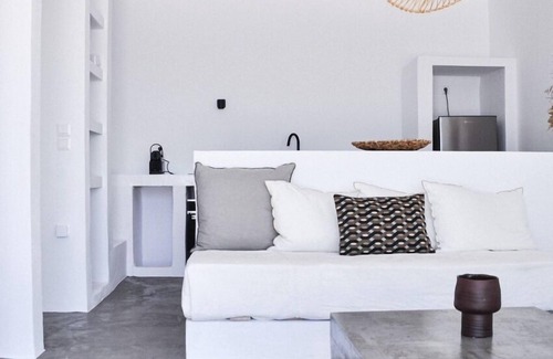 Karystos Villa | Cave Suite