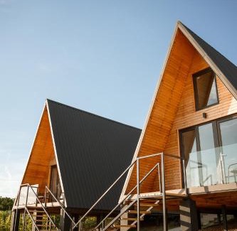 Sinmartin Ski Chalet | CAVO VILLAGE- Cabins Rental Băile 1 Mai