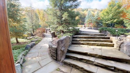 Cooperstown - Otsego Lake House | Cayuga Lodge South