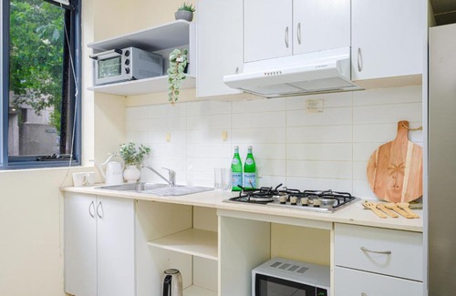 Ultimo Apartment | CBD 3br apt for 8 guests near Train & Shopping