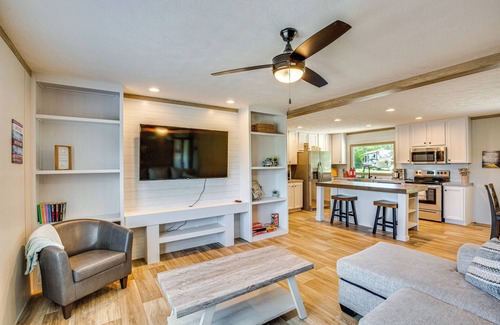 Seven Points House | Cedar Creek Reservoir Home w/Private Boat Ramp!