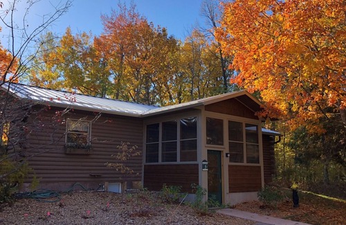 La Pointe Cabin | Cedar Log Cabin - Family Cabin located on the Robert Trent Jones Golf Course