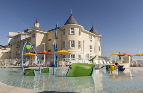 Sandusky Hotel | Cedar Point's Hotel Breakers