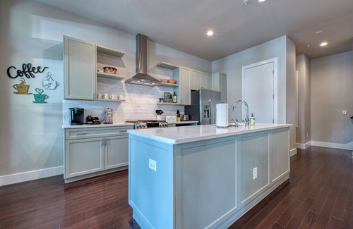 Southtown House | Cedar St. Haven | 3 Bed, 3.5 Bath