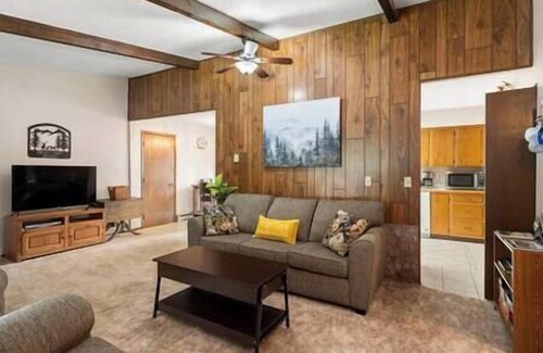 Sandpoint House | Cedar Trees Retreat