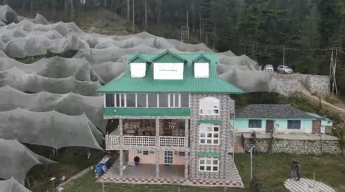 Theog Hotel | CedarNest by Yoshika