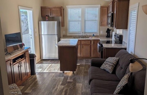 Davis Cabin | Cedarvale Cabins at Turner Falls