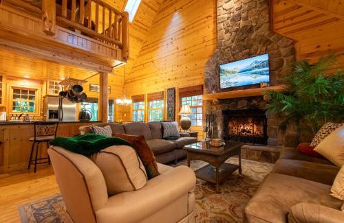 Saugatuck House | Cedarwood Lodge